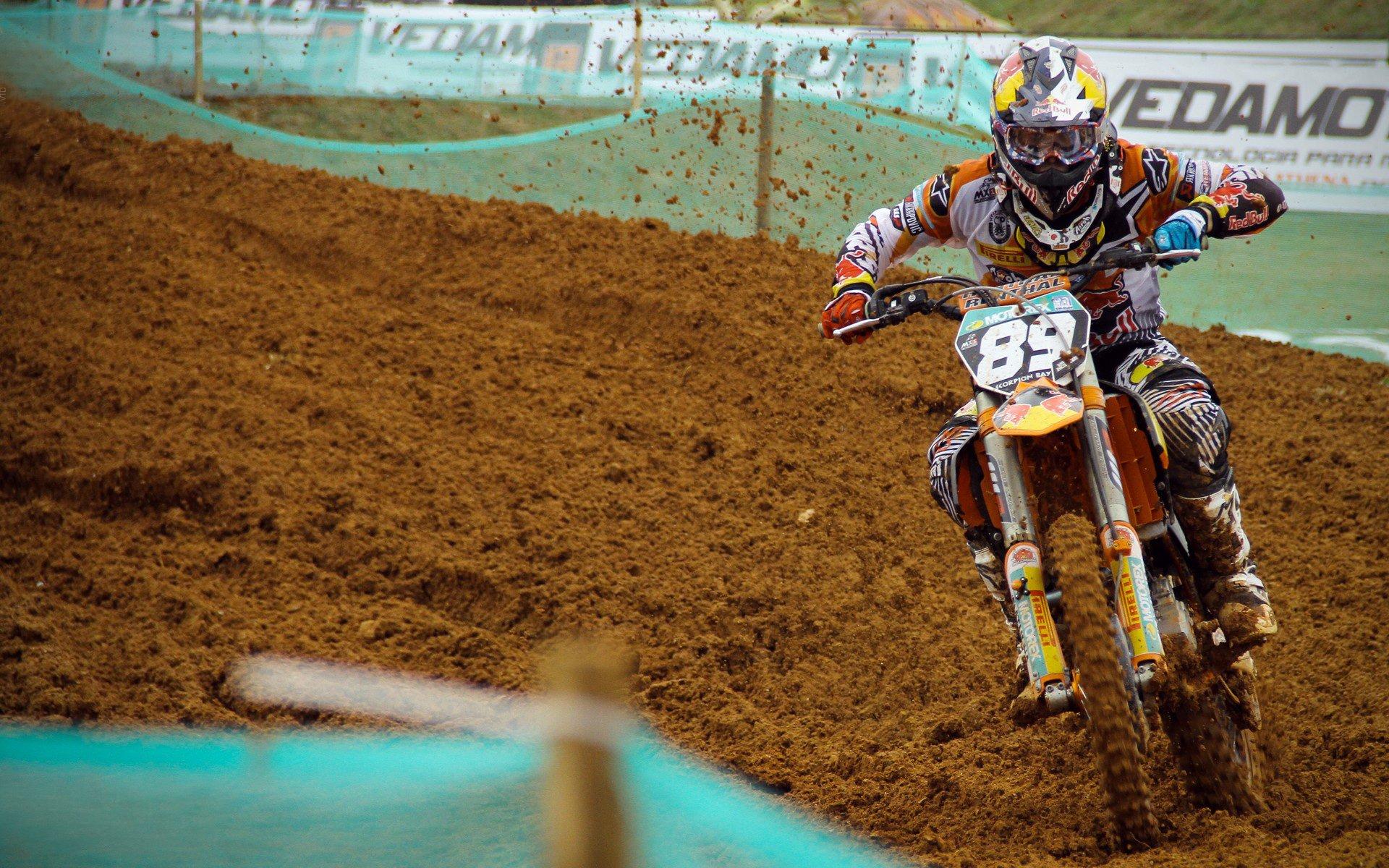 周鹏韩德君假期结束归队合练 辽宁新锐获召驰援杜锋执掌队伍